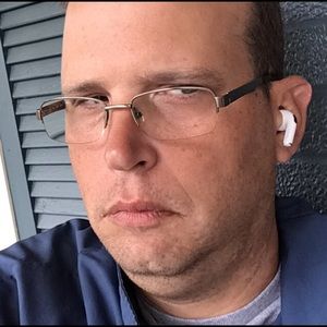 Meet your Posher, Eric